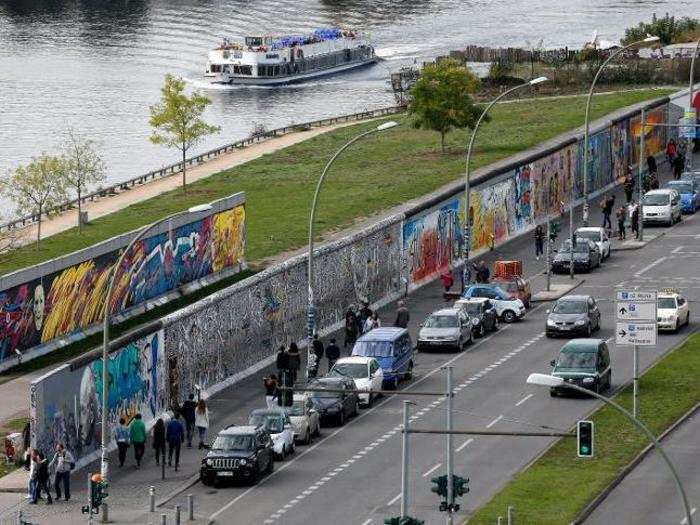 Today, the Berlin Wall still stands as a monument in some parts of the city. 10,316 days after its fall, the wall serves as an ever-present reminder of Berlin