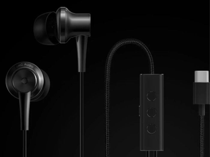 Xiaomi Mi noise-cancelling USB-C headphones