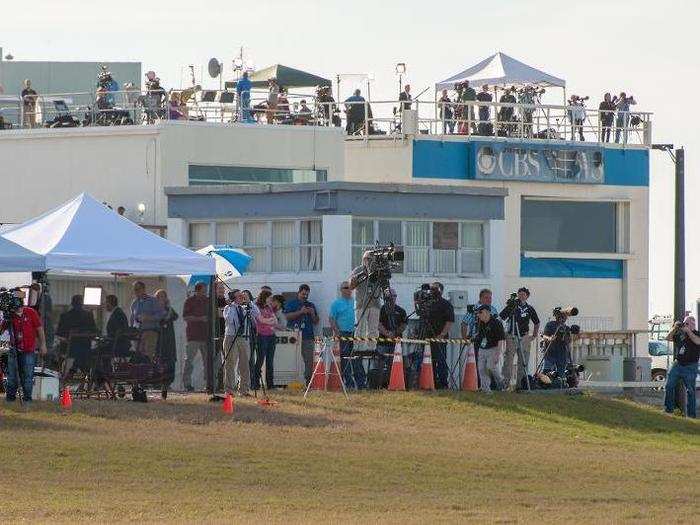 The press site was also choked with hundreds of journalists and guests of SpaceX.