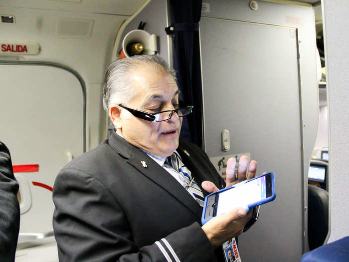 Bingochea and his coworkers have a great deal of information for and about passengers right at their fingertips. If passengers want to upgrade to economy plus during boarding, for example, Bingochea can easily accommodate the request using a proprietary app on his handheld device called Link. He can also use the Link app to check each passenger