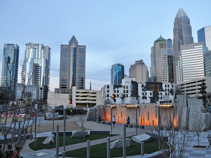 Charlotte, North Carolina: more than $119,958