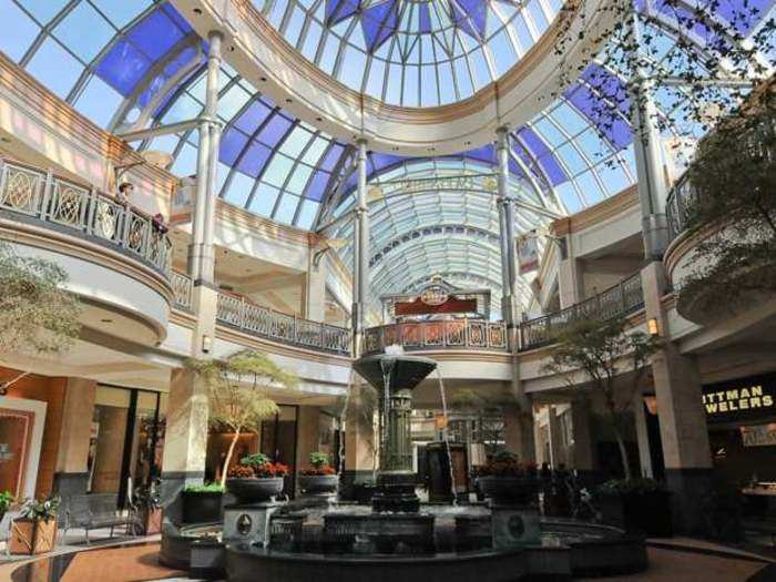 Here is another look at the gorgeous interior of the King of Prussia mall.