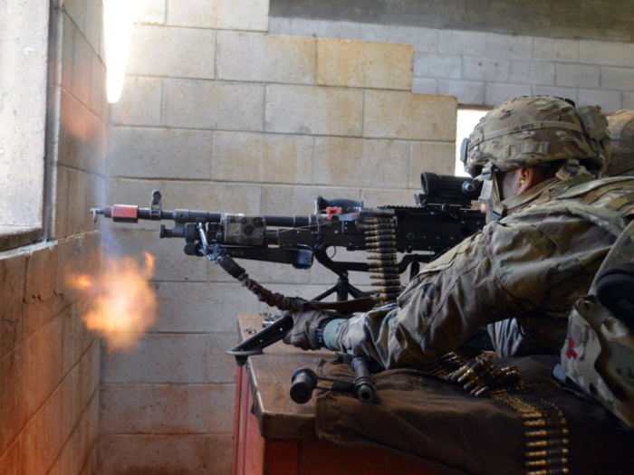 M240L medium machine gun