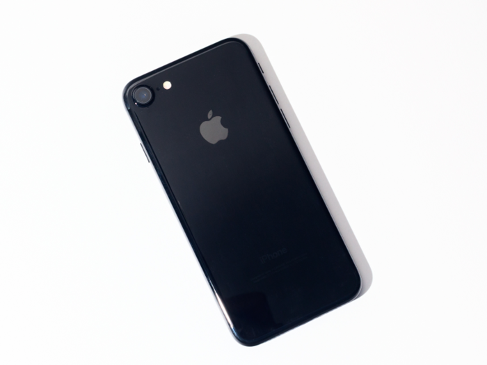 5. Apple iPhone 7