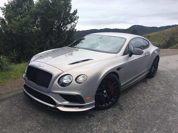 The aerodynamic and wheel treatments that come with the Supersports package gives the Continental a stately yet brutish look. Sort of like Vin Diesel in a Saville Row suit.