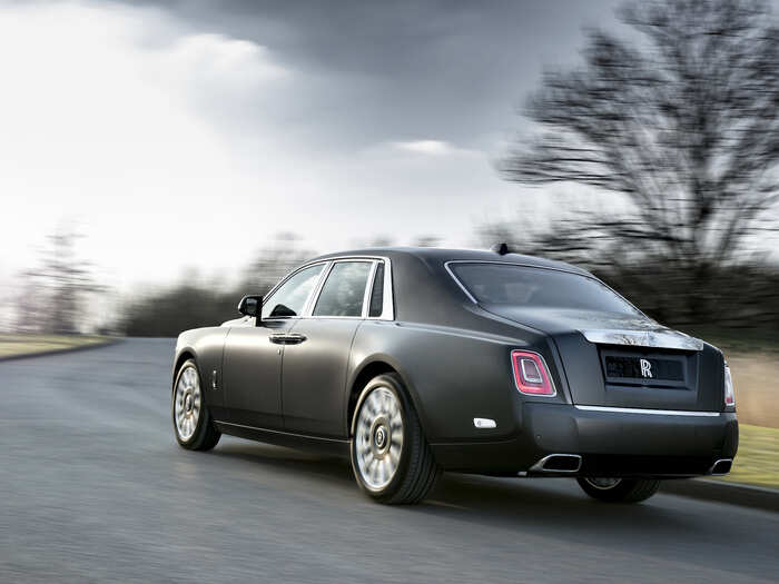 The gunmetal gray paint color is  inspired by high performance aircrafts and was designed specifically for this car.