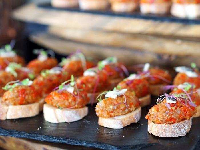 During the afternoon/early evening gap, often all you can find to eat are tapas or pintxos (small snacks).