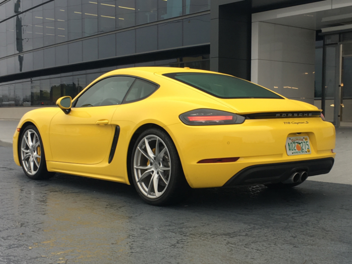 Aesthetically, the 982 generation Cayman S is based heavily upon its predecessor.  It