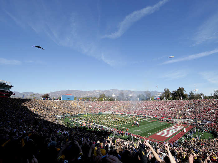 16: Rose Bowl — Pasadena, California, United States