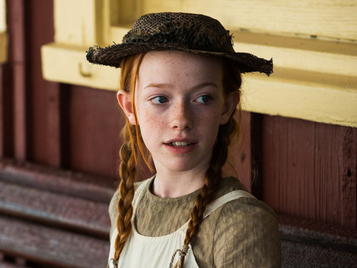 "Anne with an E" (Season 2)