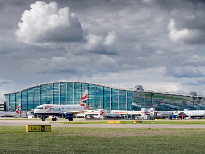 8. London Heathrow Airport (LHR)