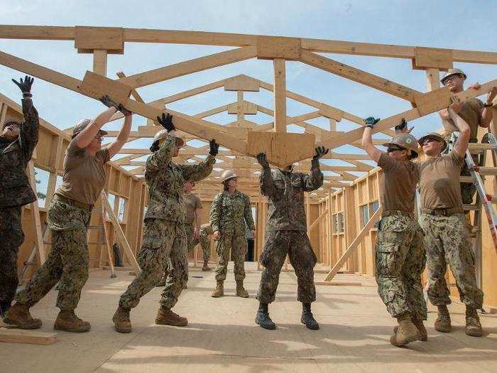 US and South Korean Navy seabees tear down a forward operating base in Busan, South Korea during Foal Eagle, March 16, 2016.