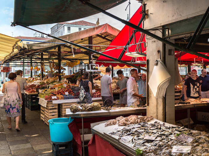 Day 4: A morning tour of the Rialto market, one of the oldest in the world. The tour ends in a small wine shop on the other side of the Rialto Bridge.