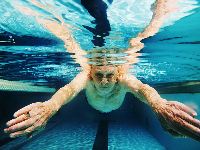 There may be a powerful link between regular cardio exercises, like swimming and walking, and a lower risk of dementia.