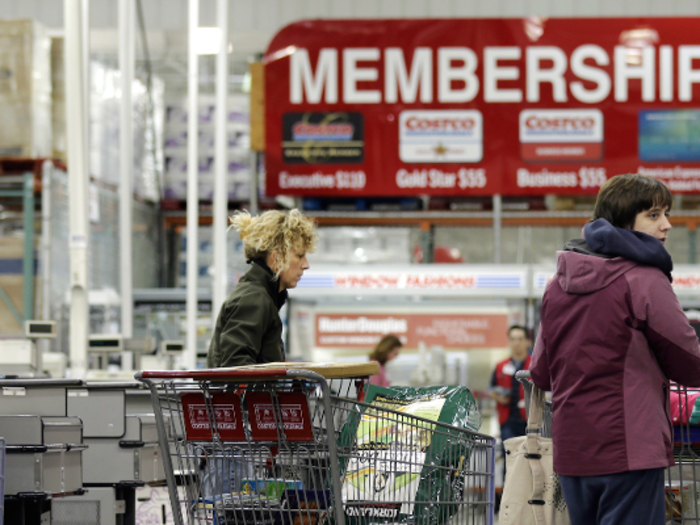 Shoplifters getting busted