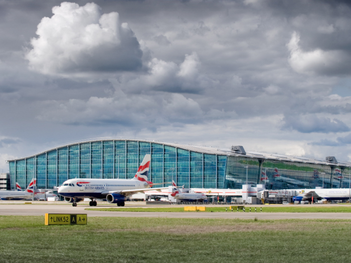 7. London Heathrow Airport (LHR): 78,014,598 passengers in 2017.