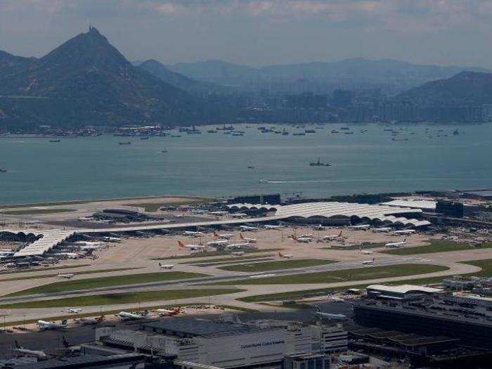 8. Hong Kong International Airport (HKG): 72,663,955 passengers in 2017.