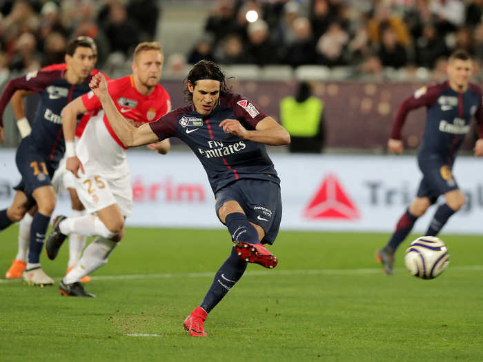 =5. Few players can match Edinson Cavani