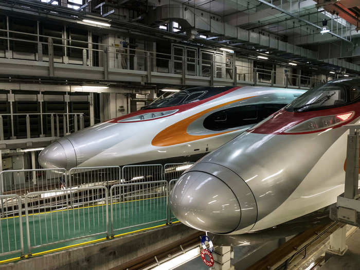 The line connects to China’s existing 15,500-milelong national high-speed rail network — the largest in the world.