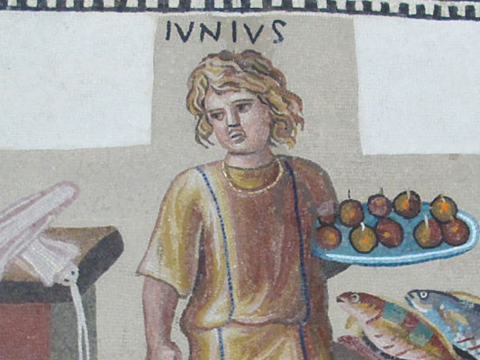 But historian James Ermatinger wrote that most thermopolia sold food that was "prepared to be eaten on the run rather than sitting down."