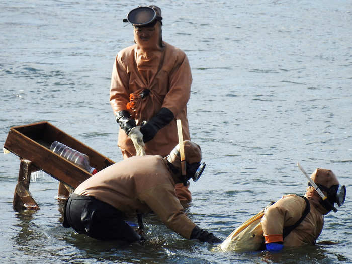 "Locals said they were North Koreans — I saw military guards on the other side who closely monitored their work," he added. "As I was frantically taking pictures, Sue-Lin asked the Chinese what was going on. The locals said they were looking for gold."