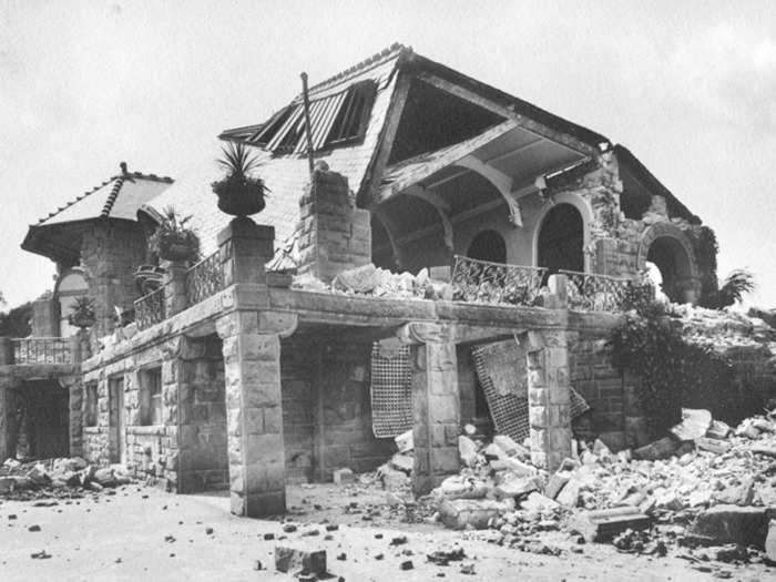 An Army general based in San Francisco later wrote that the city had "in forty-eight hours, not only been relegated to conditions of primitive life, but were also hampered by ruins and debris."