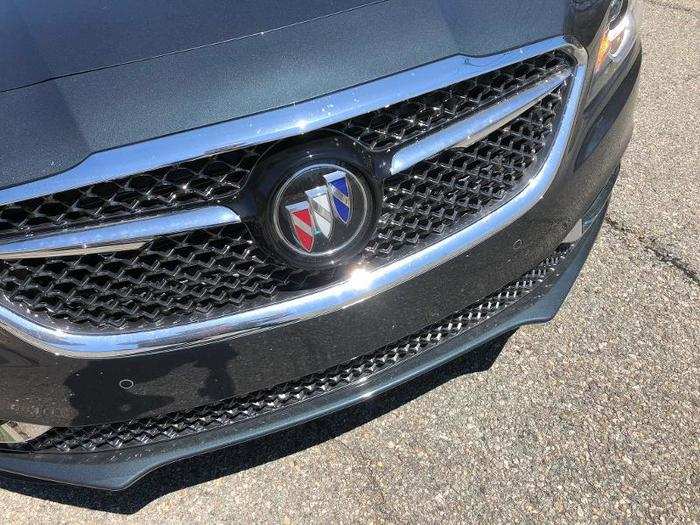 Thankfully, Buick ditched the abstract chrome tri-shield badge and brought back the tri-colored design.