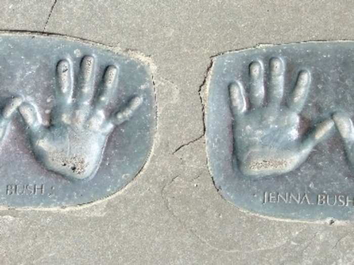 Since its inception, 17 presidential children and grandchildren have had their hand or footprints cast in bronze onto the garden