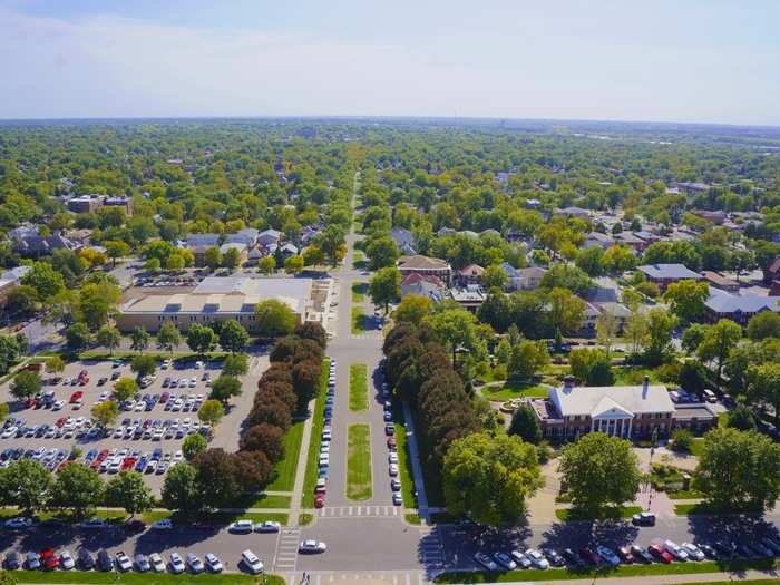 22. Lincoln, Nebraska, had 17.2 violent crimes per 10,000 residents.