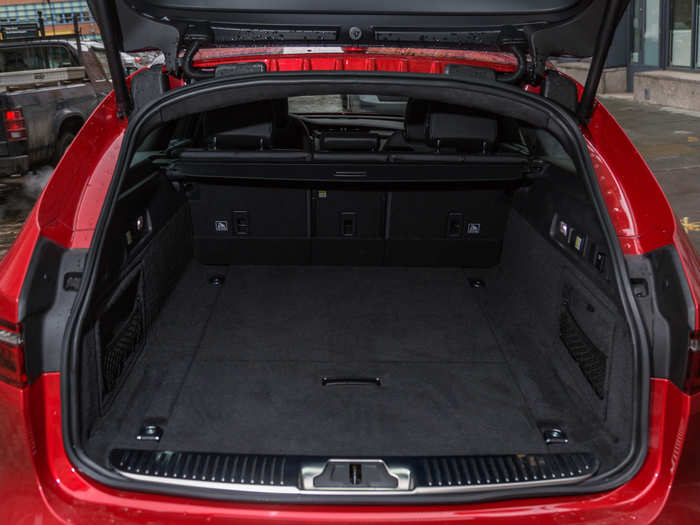 Behind the second row seat is a solid 31.7 cubic feet of cargo space. Fold down the second row and space increases to an impressive 69.7 cubic feet. That beats out popular luxury crossovers like the Audi Q5, Lexus RX, Cadillac XT5, and Volvo XC60.  It has only a couple of cubic feet less than the F PACE.