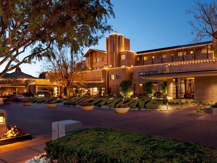 Past presidents, from Herbert Hoover to George W. Bush, had all stayed at the Arizona Biltmore when visiting Phoenix. Former President Barack Obama broke the trend when he chose Omni in 2009.