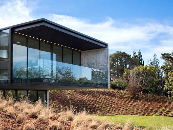 The living room also includes a linear glass fireplace for those chilly Silicon Valley evenings.