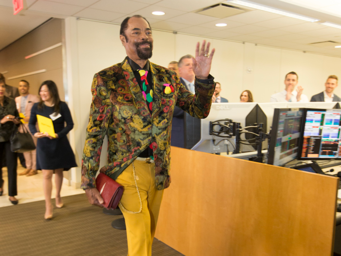 Former New York Knicks player Clyde Frazier walked in with style.