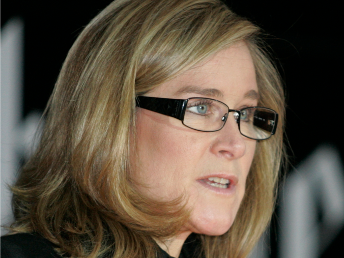 In 1998, Ahrendts joined Liz Claiborne.