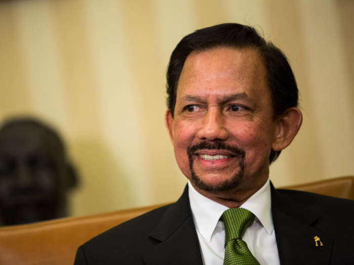 2. Sultan Hassanal Bolkiah, Brunei