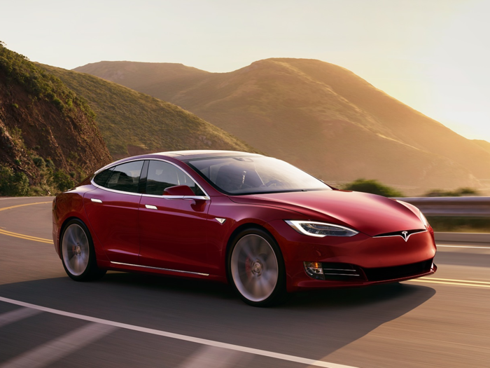 Large Car: Tesla Model S 75