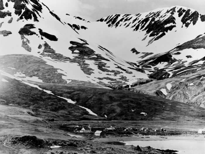 The bulk of US resources were focused elsewhere in the Pacific, but preparations for the Aleutian campaign continued during the latter half of 1942. By January 1943, the Alaskan Command had 94,000 troops. After an unopposed landing on Amchitka Island on January 11, US forces were within 50 miles of Kiska. Despite harsh winter weather and Japanese attacks, US personnel had built an airfield there by mid-February.