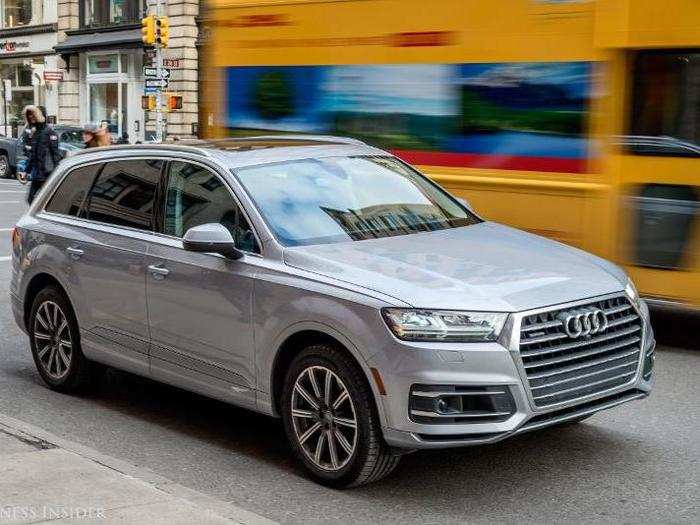 Aesthetically, the Audi Q7 is handsome and understated. However, it lacks the elegance of the XC90.