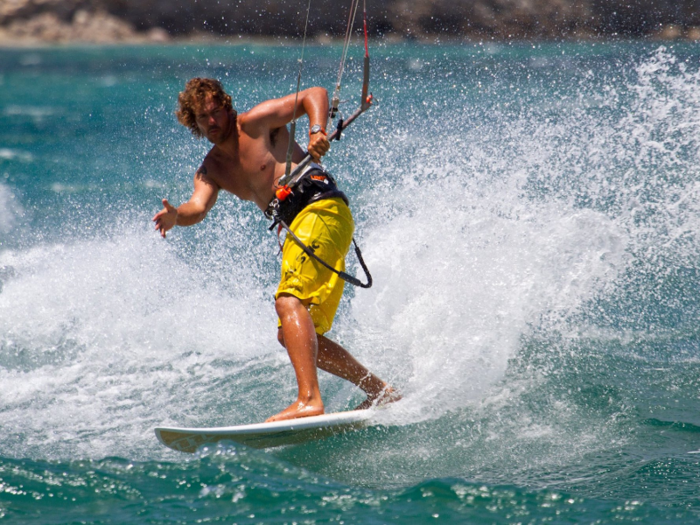 Afterward, the driver can cruise ten minutes south to Ornos, where guests can learn how to kitesurf at Kite Mykonos.