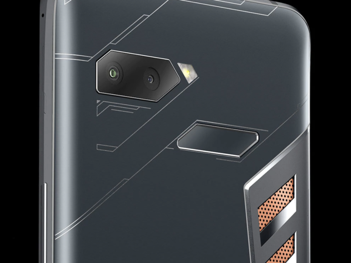 At the end of the day, the Asus ROG phone is still a phone, and it comes with a dual-camera system, as well as a fingerprint scanner.