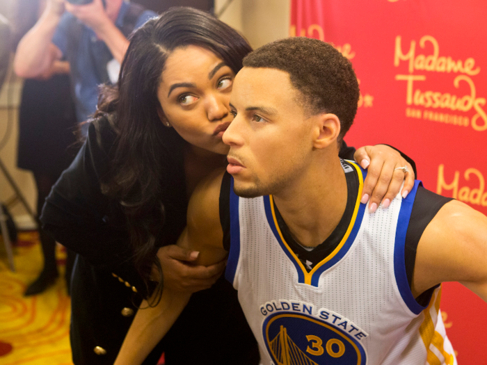 The couple later ended up having their first kiss in the driveway of Steph