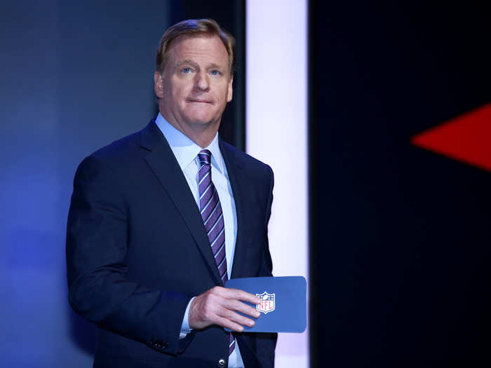 According to NFL insider Adam Schefter, many in the NFL believe Trump specifically blames NFL commissioner Roger Goodell for his failure in buying an NFL team.