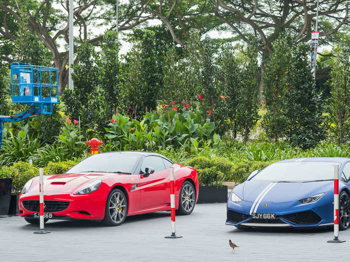 Outside the entrance to the hotel is a lineup of high-end sports cars. At first, I thought these were guests