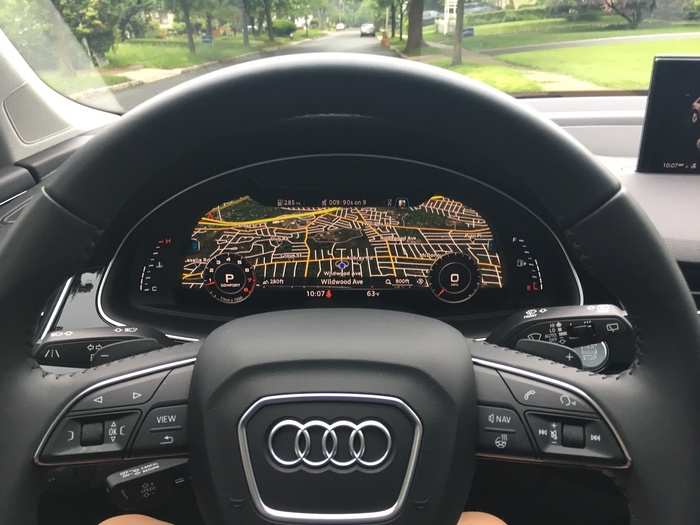 4. Virtual Cockpit: Audi