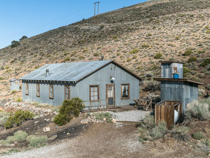 Established in 1865 by a man named Pablo Flores, Cerro Gordo received its name, which means "Fat Hill," from Mexican miners who scoured the area for silver before it became a commercial mine.