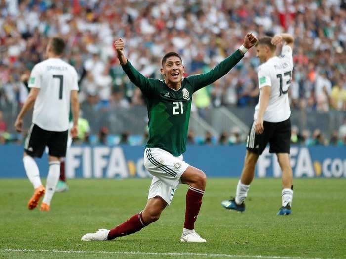 Edson Alvarez celebrates Mexico