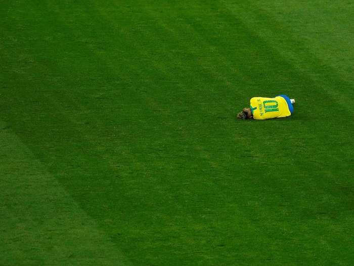 Neymar spent a lot of time on the turf thanks to the fouls from Switzerland.