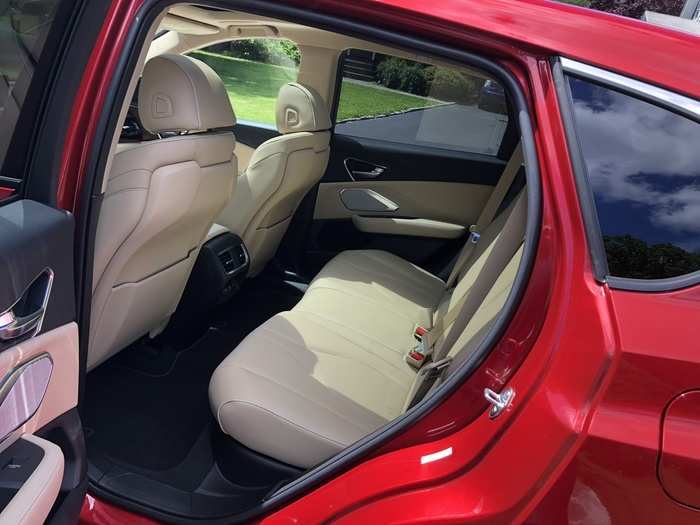 Reminder: the 2019 RDX is bigger than its ancestors. The subtle size increase make the rear seats notably more comfy for passengers. On a side note, getting in and out of the RDX is a breeze — not something one can say about every luxe SUV.