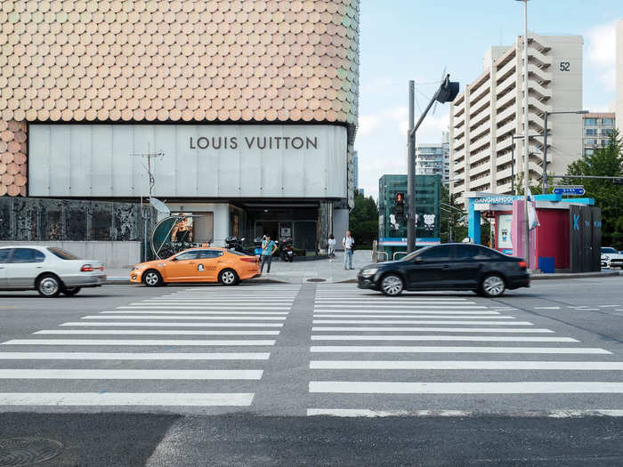 Designers including Louis Vuitton, Gucci, and Prada can be found inside Galleria.