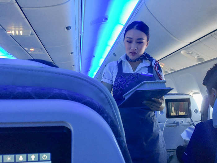 The 4-hour, 40-minute flight started with the flight attendants coming around with hot towels. This should be standard on all flights. It starts the day off right.